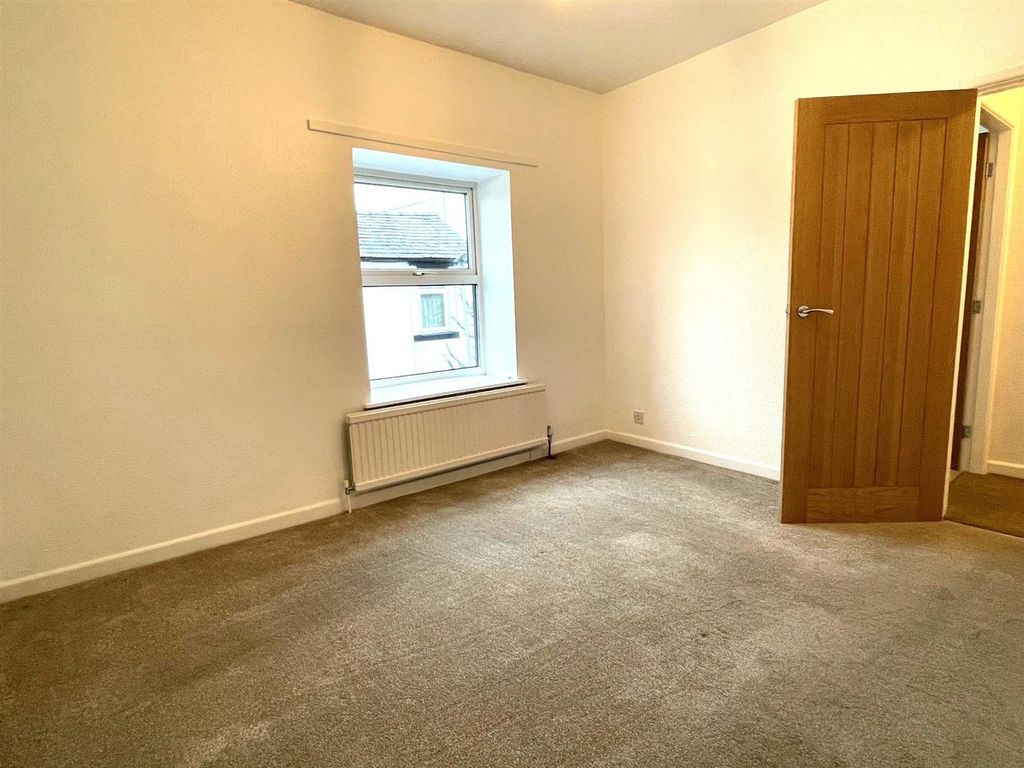 2 bed property to rent in Bawdlands, Clitheroe BB7, £700 pcm