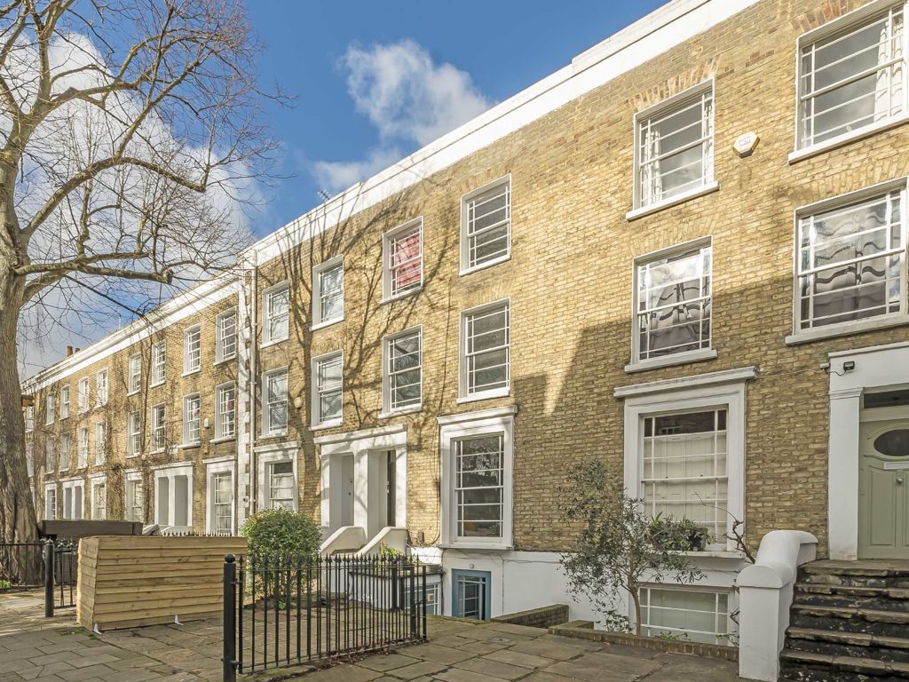 1 bed flat for sale in Waterloo Terrace, London N1, £599,950