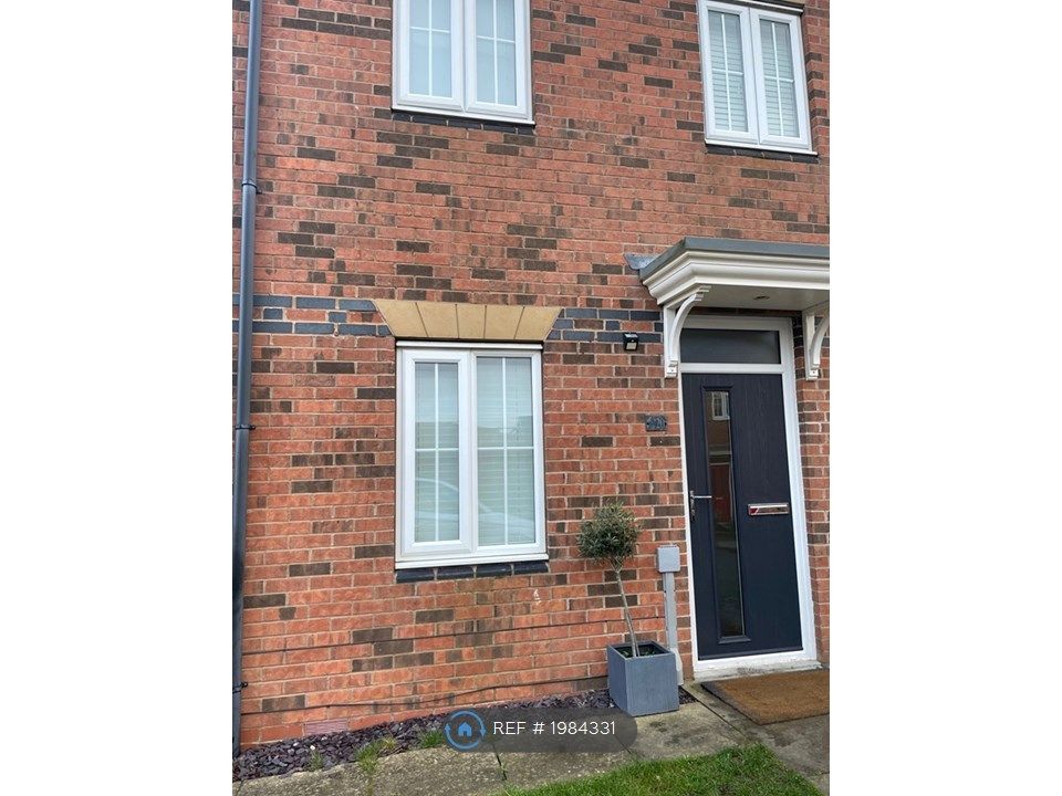 3 bed semi-detached house to rent in Deepdale Drive, Consett DH8, £790 pcm