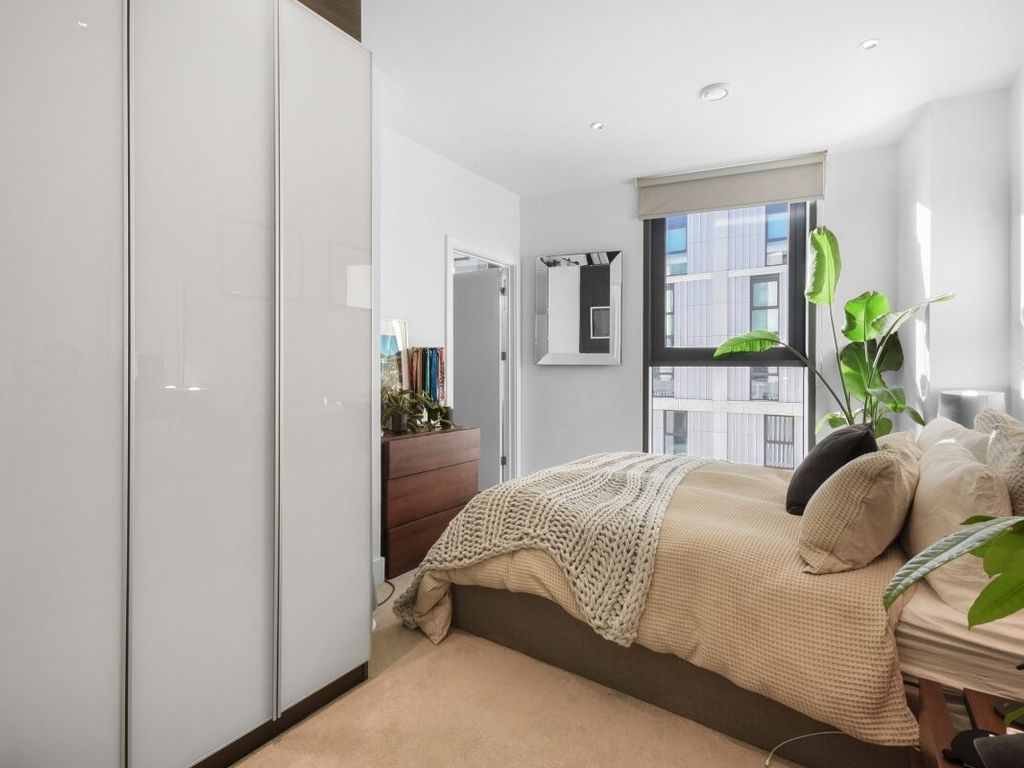 2 bed flat for sale in Lockington Road, London SW8, £1,100,000