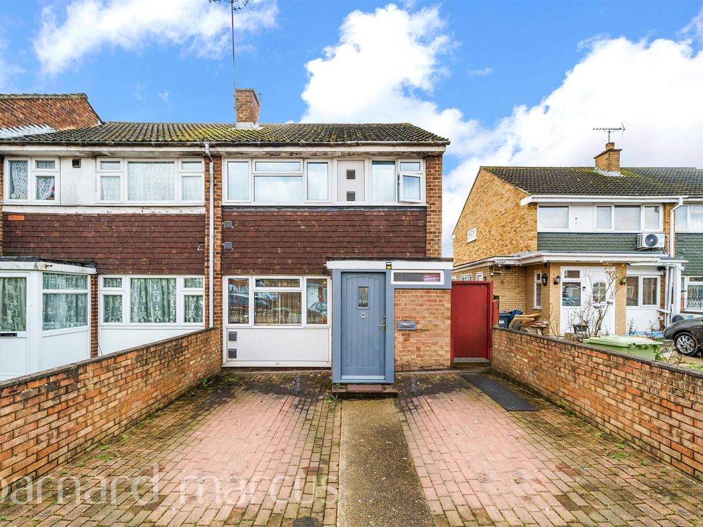 3 bed semi-detached house for sale in Channel Close, Heston, Hounslow TW5, £535,000
