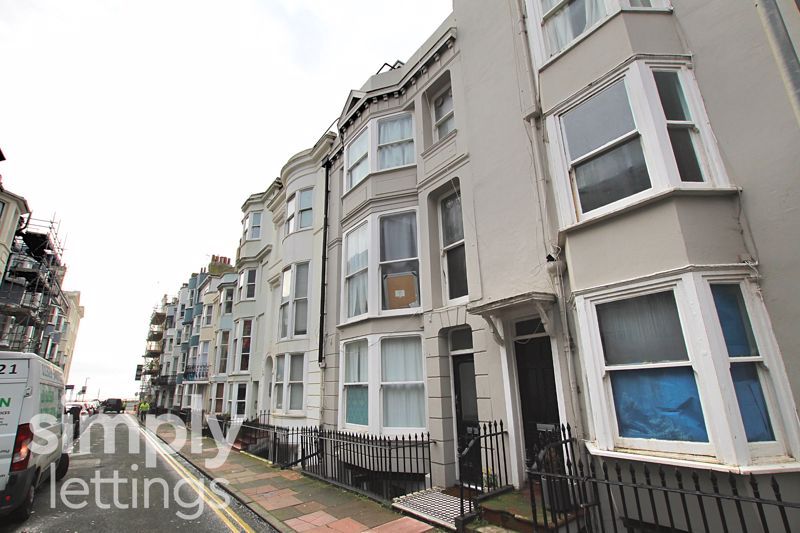 Studio to rent in Broad Street, Brighton BN2, £695 pcm