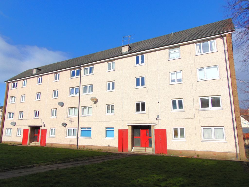 1 bed flat for sale in George Street, Paisley PA1, £50,000