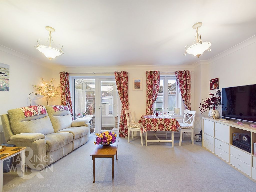 3 bed end terrace house for sale in Castleton Way, Eye IP23, £268,000