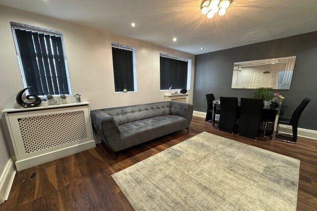 1 bed flat to rent in St. Johns North, Wakefield WF1, £950 pcm