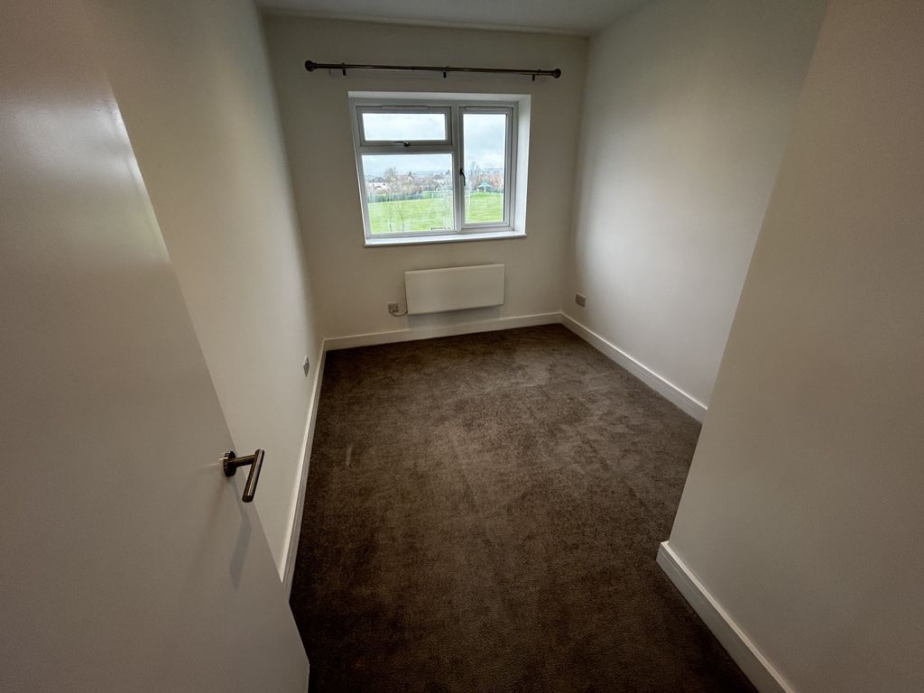 2 bed end terrace house to rent in Barnard Walk, Keynsham, Bristol BS31, £1,050 pcm