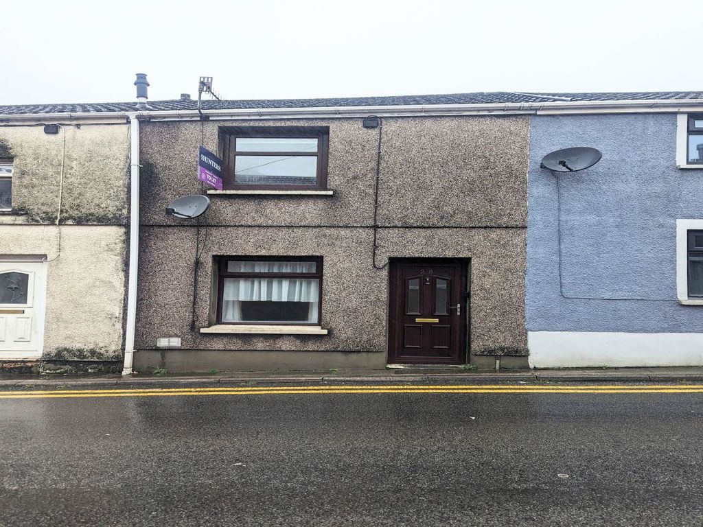 2 bed property to rent in Temple Street, Maesteg CF34, £675 pcm
