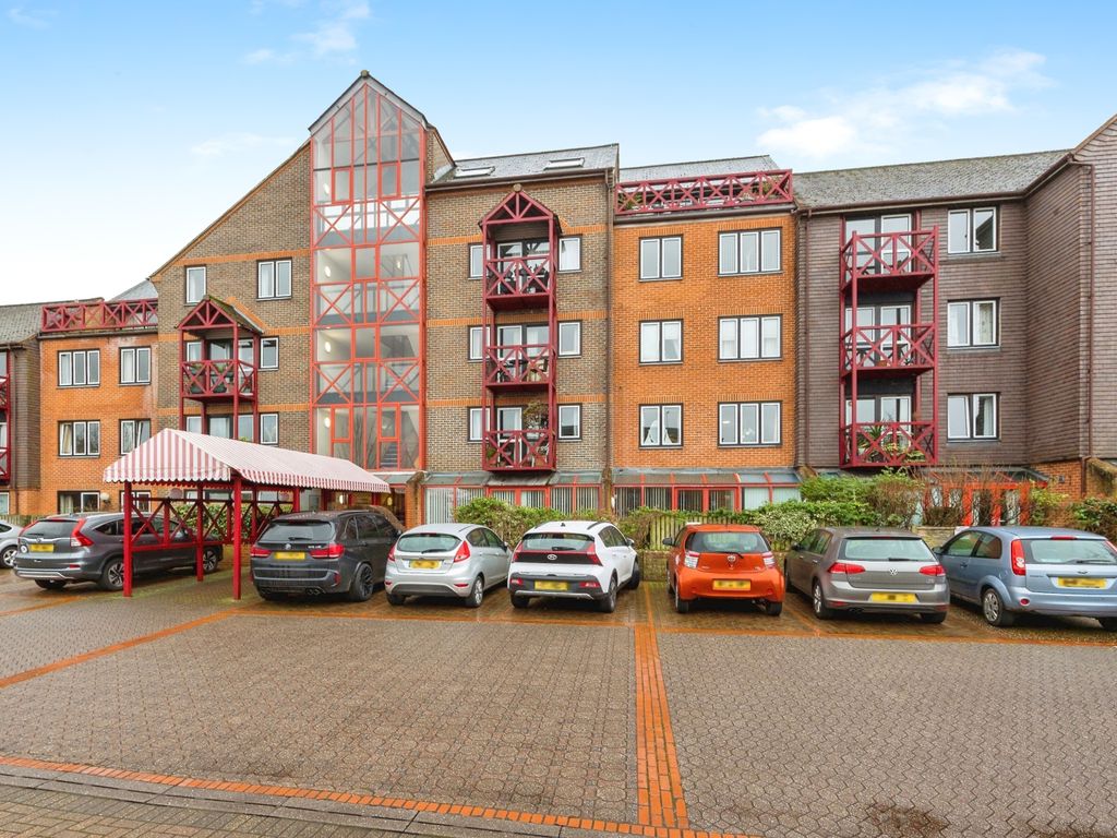 1 bed flat for sale in The Mount, Guildford, Surrey GU2, £125,000