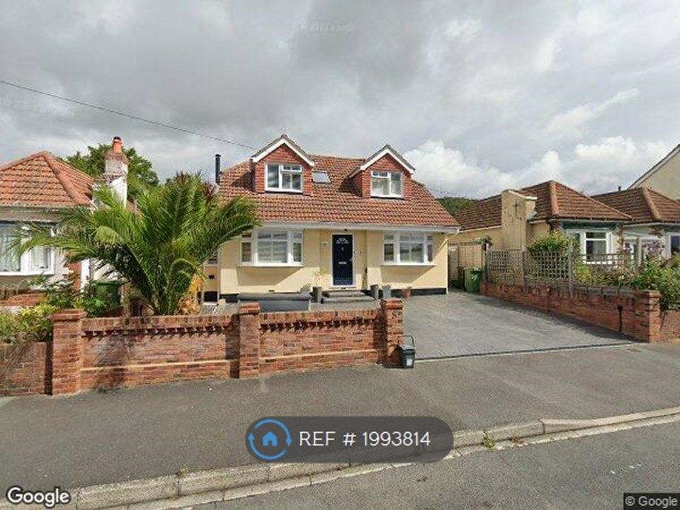 4 bed detached house to rent in Coleridge Road, Portsmouth PO6, £1,800 pcm