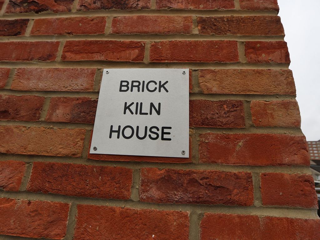 2 bed flat to rent in Brick Kiln House, Bristol BS5, £1,450 pcm
