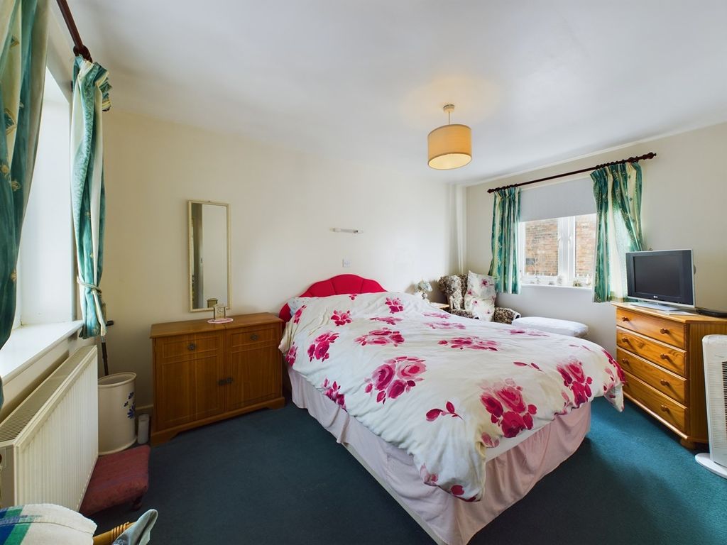 2 bed detached bungalow for sale in Porter Street, Downham Market PE38, £220,000