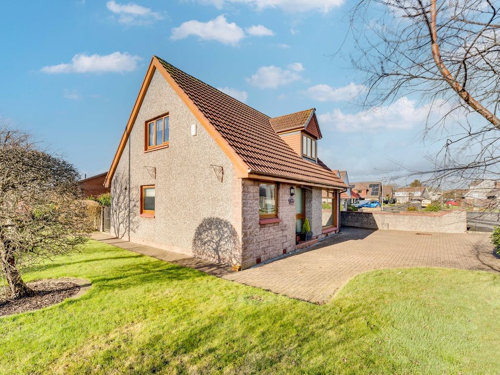 3 bed detached house for sale in Drummormie Road, Cairneyhill, Dunfermline KY12, £245,000