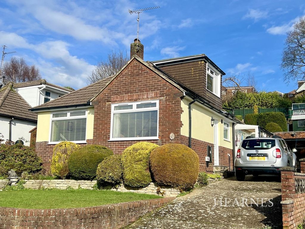2 bed bungalow for sale in Rodney Close, Parkstone, Poole BH12, £365,000