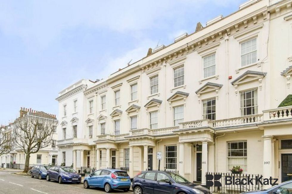 2 bed flat to rent in Alderney Street, London SW1V, £2,500 pcm