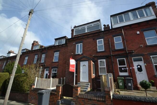 3 bed terraced house to rent in Swallow Avenue, Leeds LS12, £895 pcm