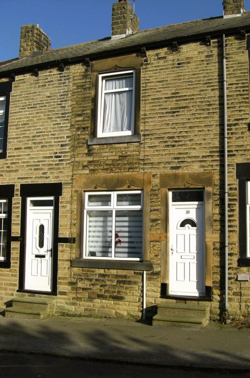 2 bed terraced house to rent in Raley Street, Barnsley S70, £650 pcm