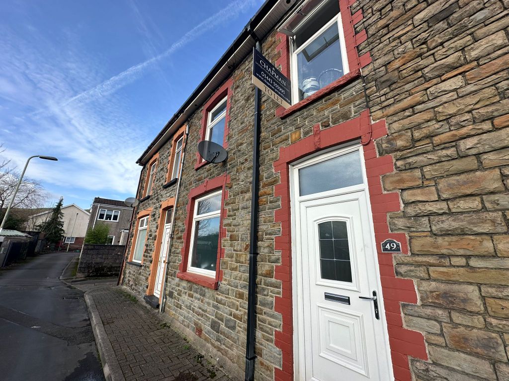 3 bed terraced house to rent in Syphon Street, Porth CF39, £800 pcm