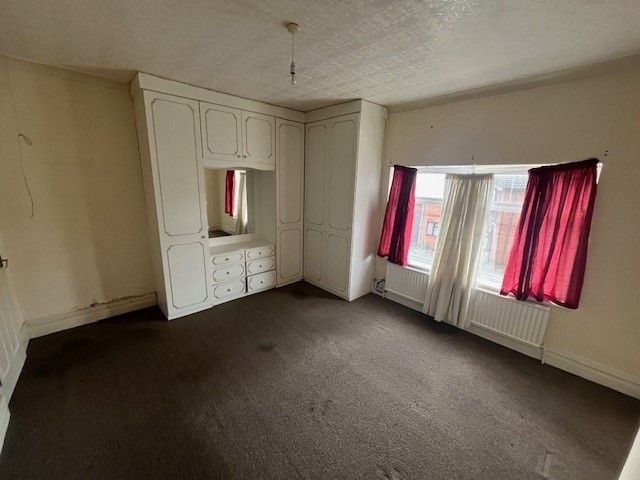 3 bed terraced house for sale in Rutland Street, Grimsby DN32, £50,000