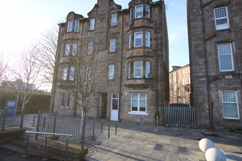 2 bed flat for sale in College Street, Dumbarton G82, £77,000