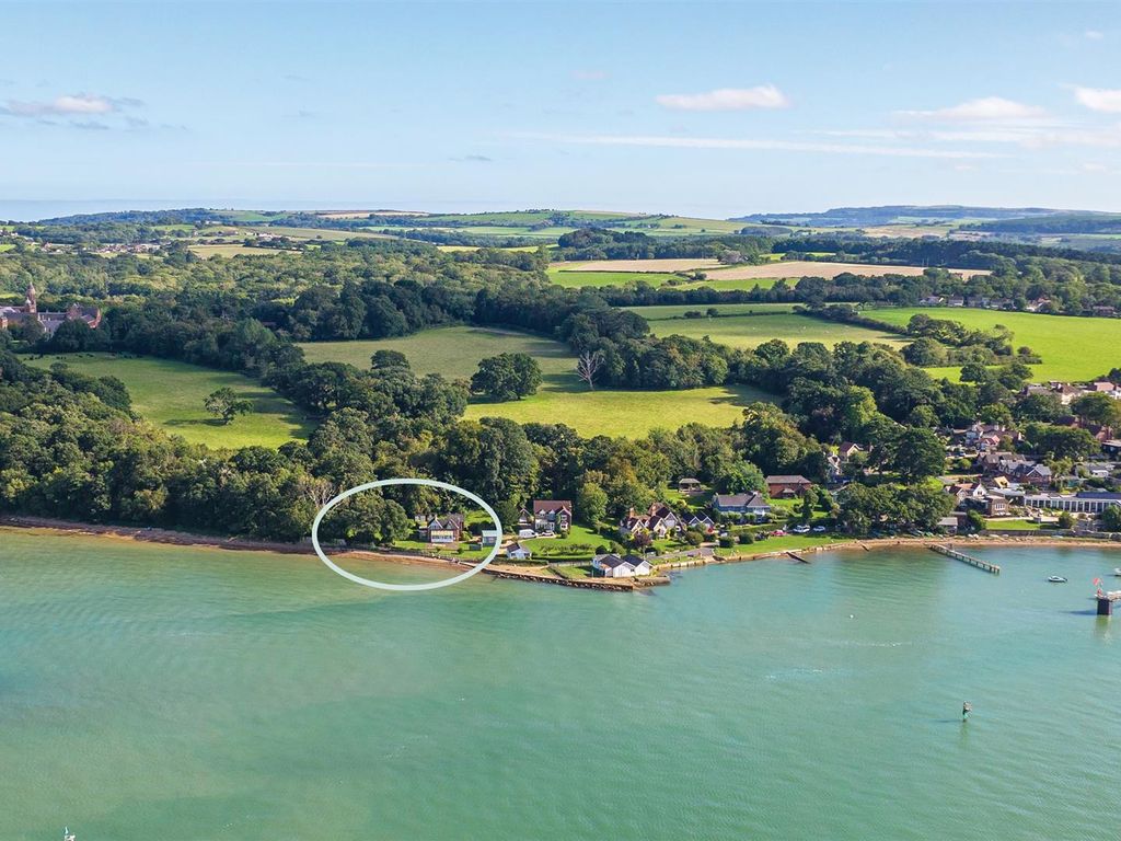 3 bed property for sale in Fishbourne Lane, Ryde PO33, £1,600,000