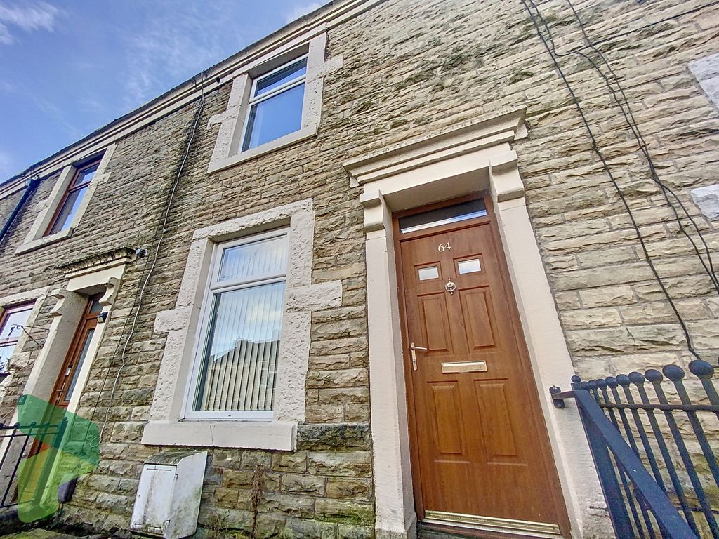 3 bed terraced house to rent in Harwood Street, Darwen BB3, £750 pcm