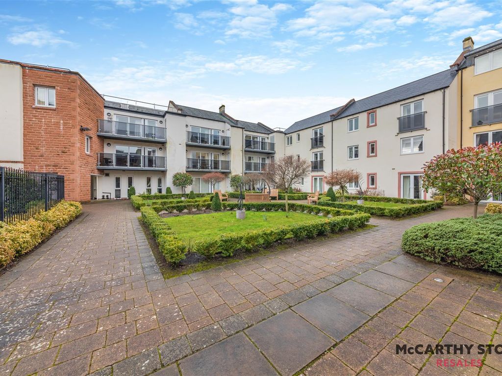 1 bed flat for sale in Friargate, Penrith CA11, £159,000