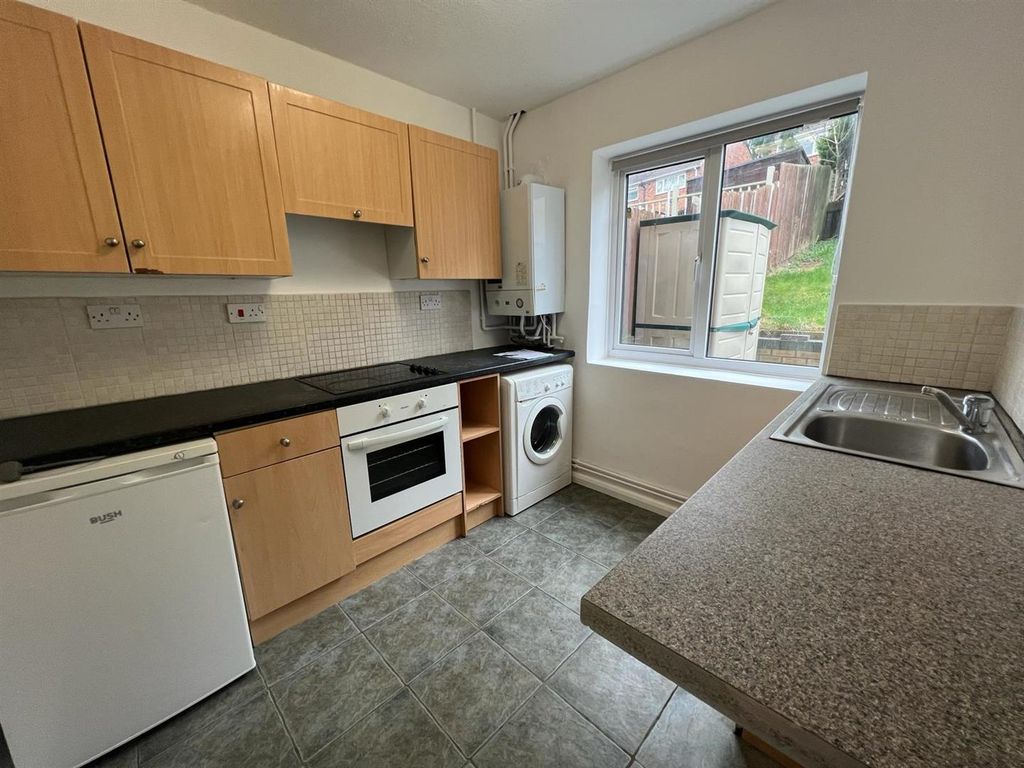 2 bed semi-detached house to rent in Sherington Avenue, Allesley Park, Coventry CV5, £850 pcm