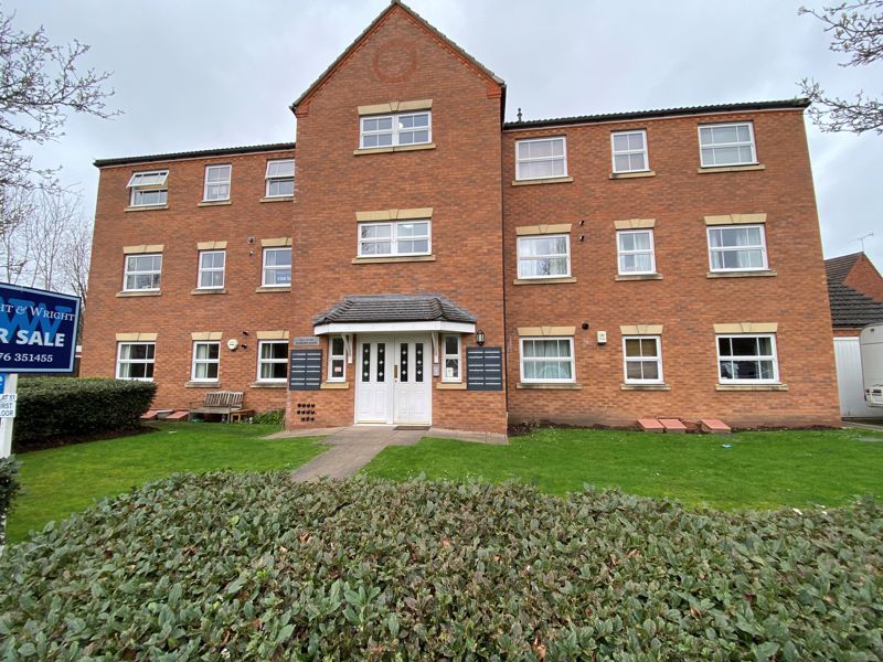 2 bed flat to rent in Clarkson Close, Nuneaton CV11, £800 pcm