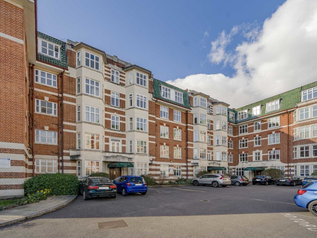 3 bed flat to rent in Haven Green, London W5, £3,497 pcm