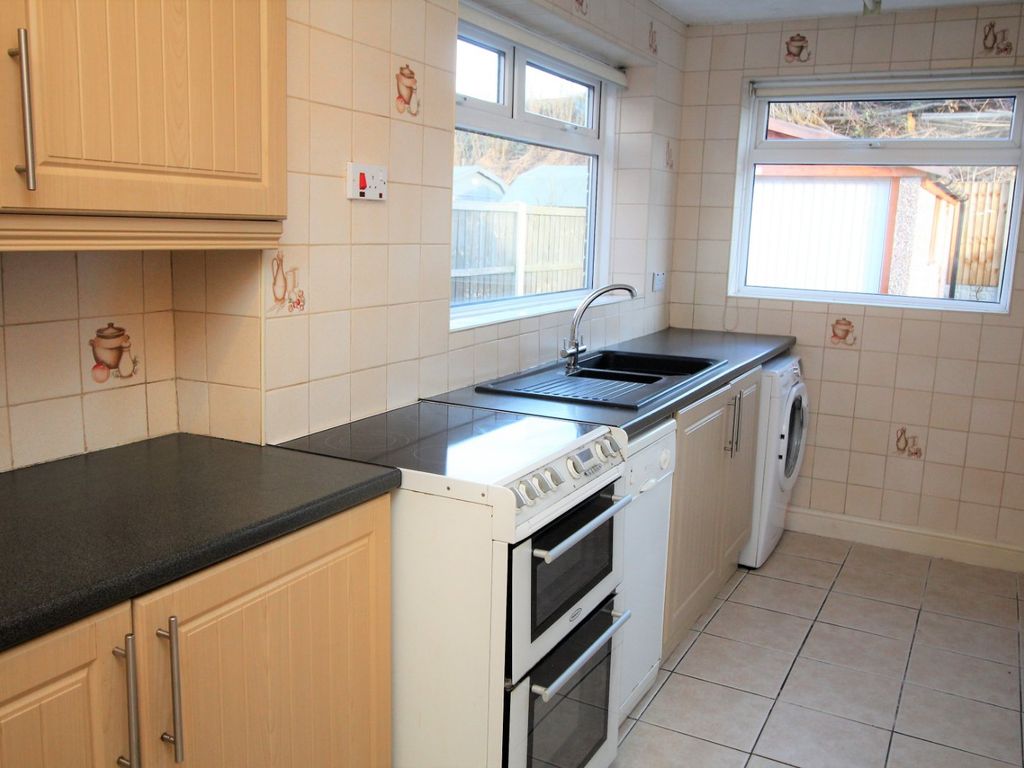 3 bed semi-detached house for sale in Sprotbrough Road, Doncaster, South Yorkshire DN5, £159,950