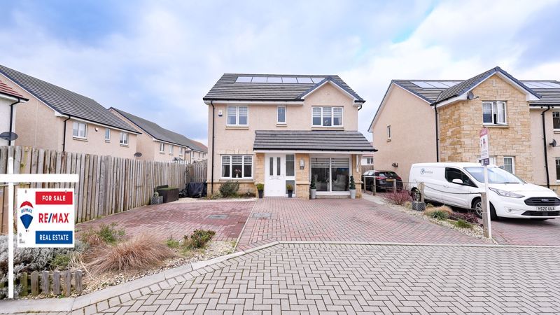 4 bed detached house for sale in Hare Moss View, Whitburn EH47, £295,000