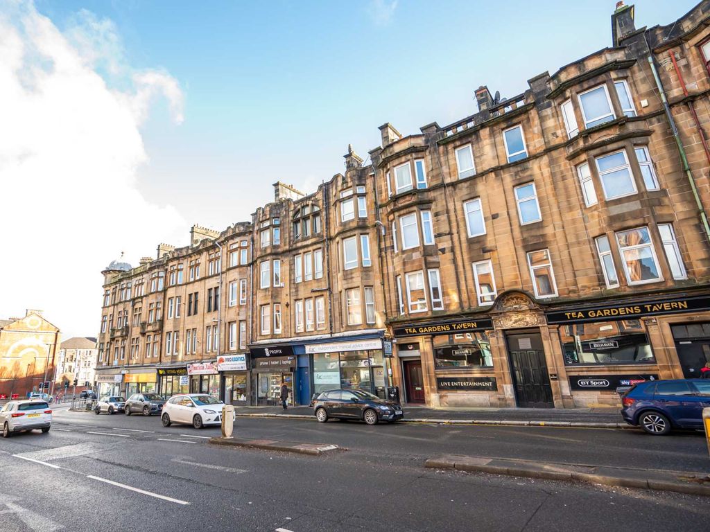 1 bed flat for sale in Causeyside Street, Paisley PA1, £39,995
