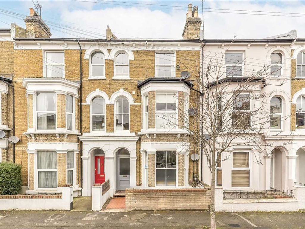 2 bed flat for sale in Gateley Road, London SW9, £650,000