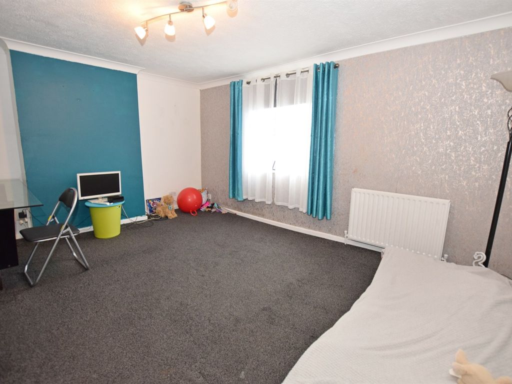 2 bed flat to rent in Flat 2, 54 Essex Road, Bognor Regis, West Sussex PO21, £1,150 pcm