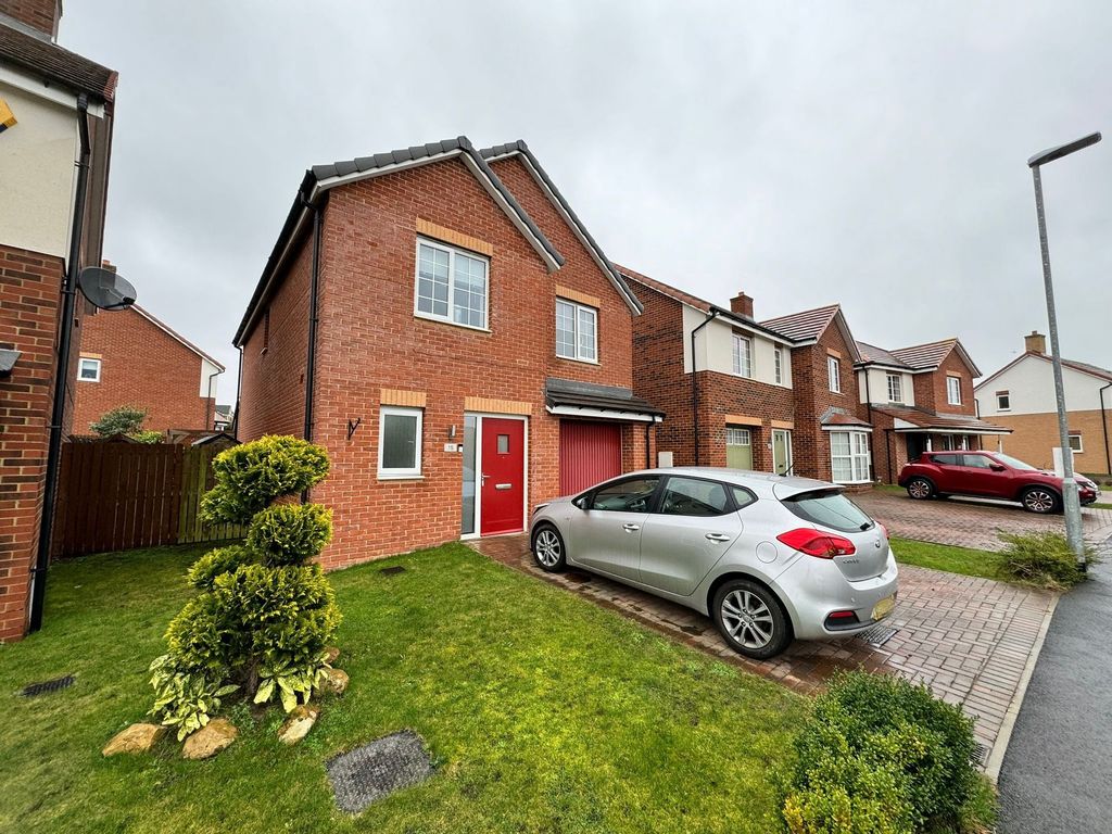 4 bed detached house for sale in Bradbury Way, Chilton DL17, £62,500