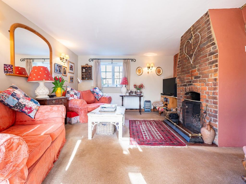 3 bed cottage for sale in Duton Hill, Dunmow, Essex CM6, £500,000