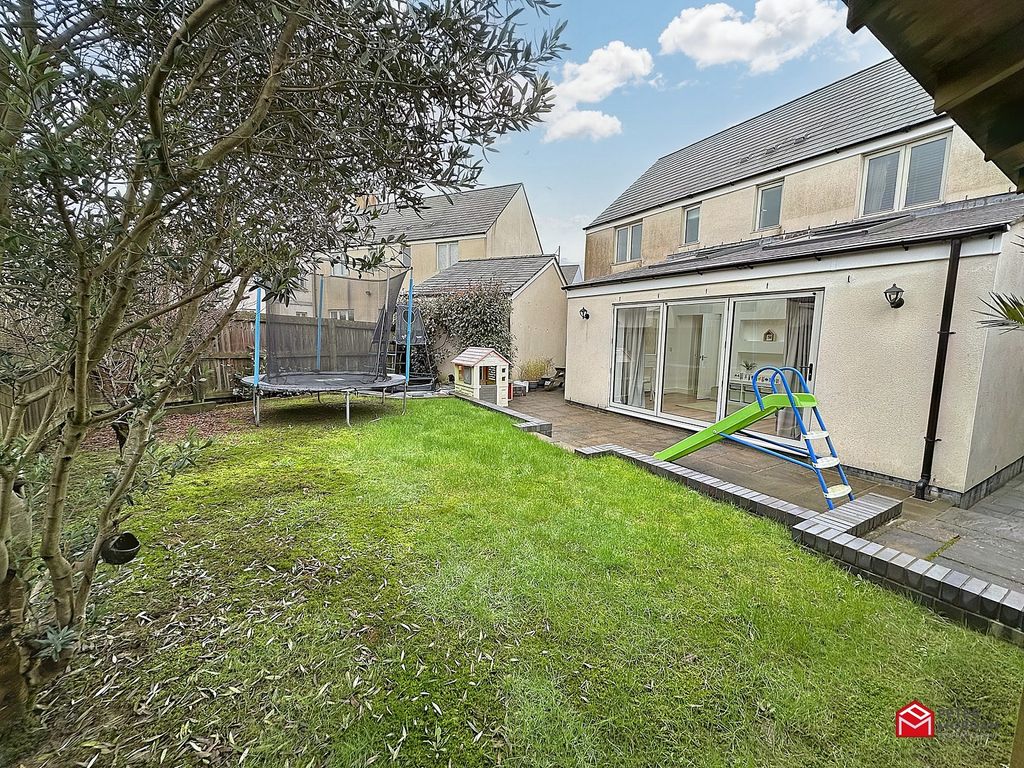 4 bed detached house for sale in Heathland Way, Llandarcy, Neath, Neath Port Talbot. SA10, £400,000