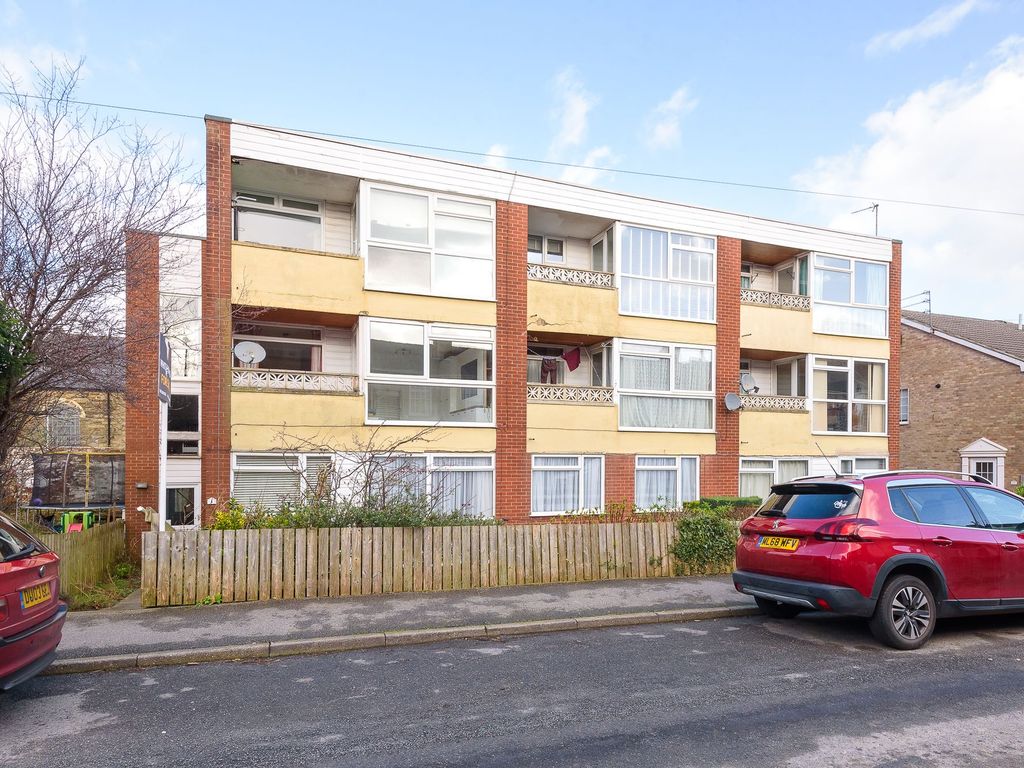 2 bed flat for sale in Harvey Clough Road, Norton S8, £125,000