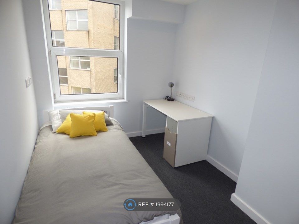 Room to rent in The Stack, Luton LU1, £475 pcm