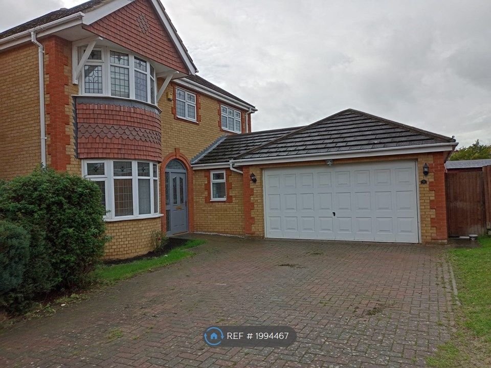 4 bed detached house to rent in Wiltshire Way, Milton Keynes MK3, £2,000 pcm