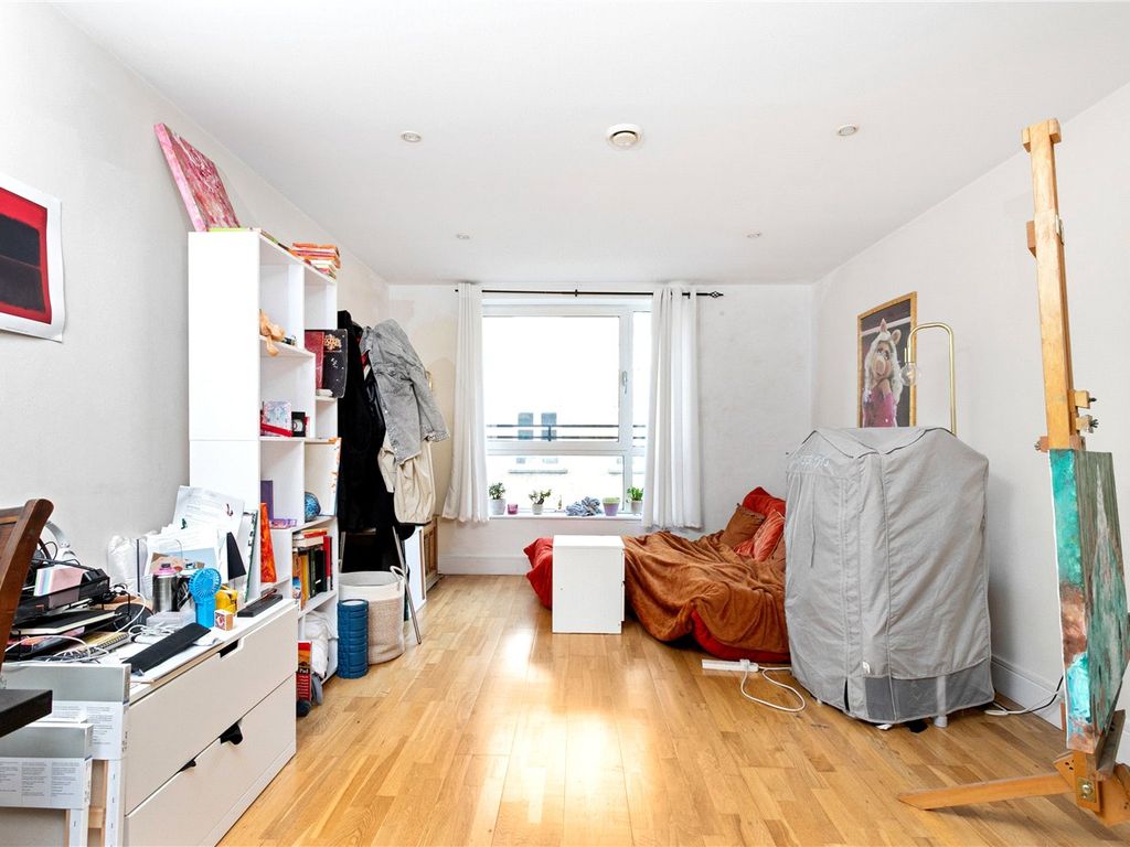 1 bed flat to rent in Cheshire Street, London E2, £2,000 pcm