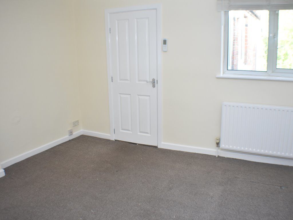 1 bed flat to rent in Lincoln Road, Peterborough, Cambs PE4, £725 pcm