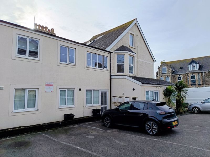 1 bed flat for sale in Edgcumbe Avenue, Newquay TR7, £115,000