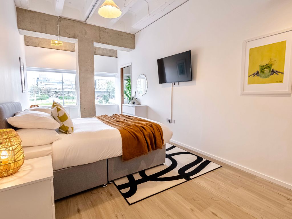 1 bed flat to rent in Elder Gate, Central Milton Keynes MK9, £1,325 pcm