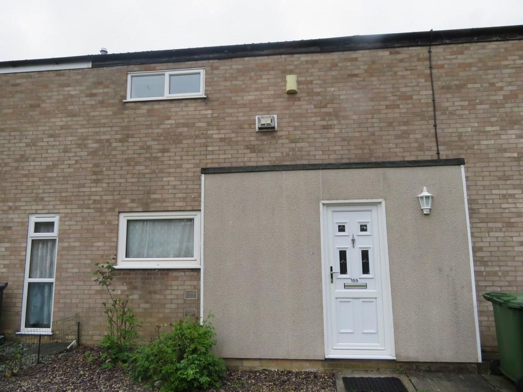 3 bed terraced house to rent in Barnstock, Bretton, Peterborough PE3, £1,000 pcm