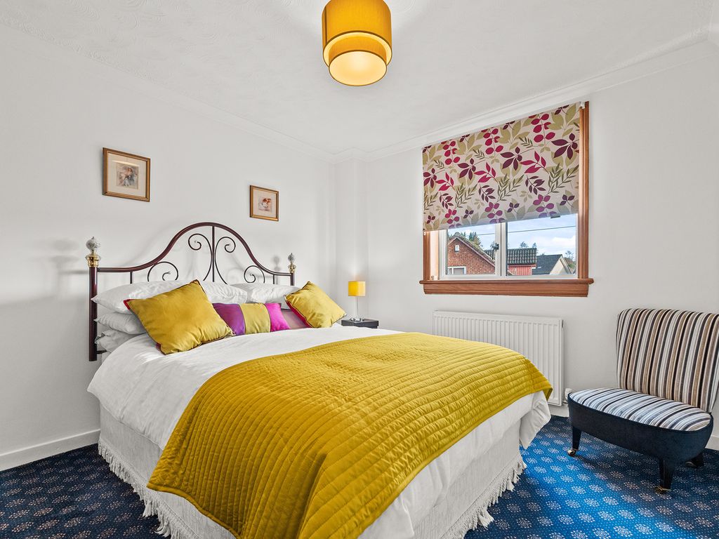 3 bed semi-detached house for sale in Watson Place, Bonnybridge FK4, £178,000