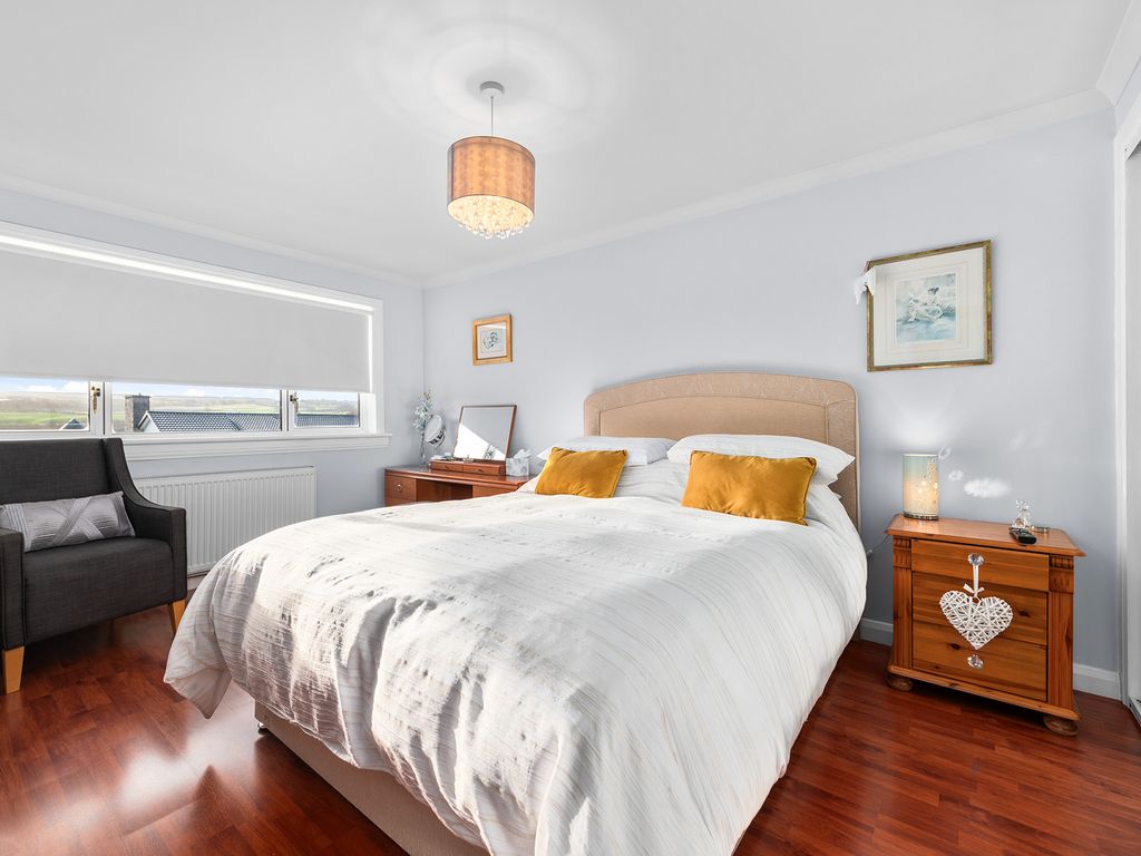 3 bed semi-detached house for sale in Watson Place, Bonnybridge FK4, £178,000