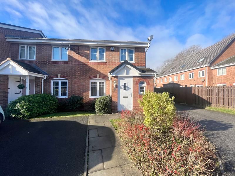 3 bed end terrace house for sale in The Beck, Netherton, Dudley. DY2, £190,000