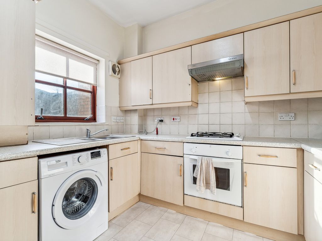 3 bed town house for sale in Naburn Gate, New Gorbals, Glasgow G5, £179,000