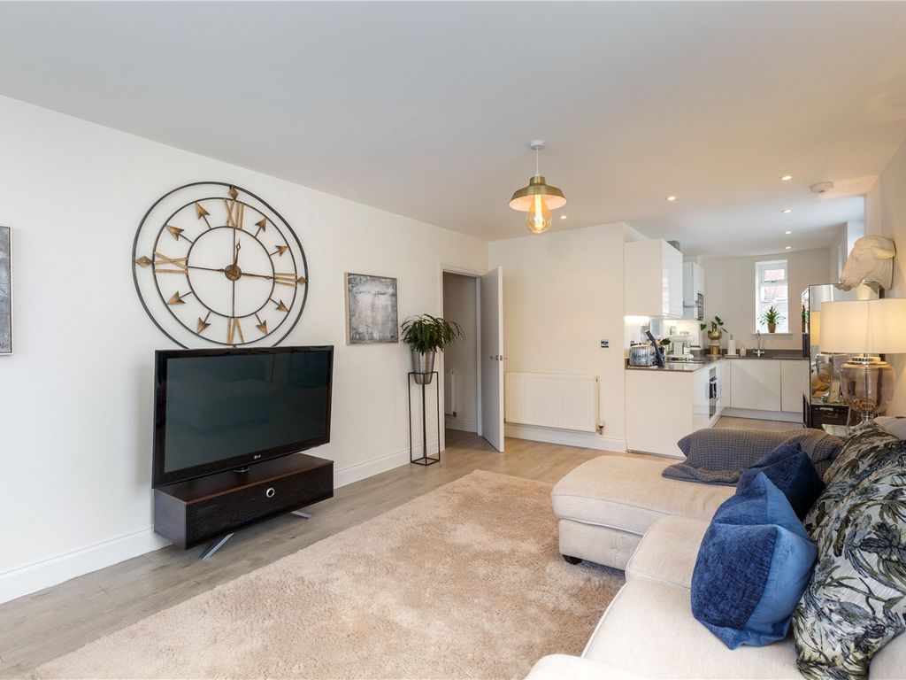 1 bed flat to rent in Newton Lofts, 46 Newton Road, Tunbridge Wells, Kent TN1, £1,250 pcm